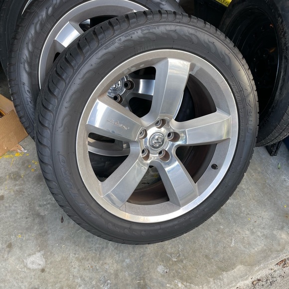 Selling my set of 4 Srt8 rims. Comes with the tires if wanted - Picture 2 of 6